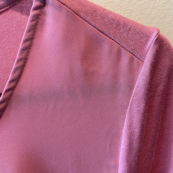 H Halston Blush colored top  2 contrasting fabrics /waistline tie Scoopneck Sz S - Picture 7 of 12